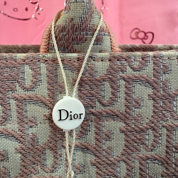 💫LARGE Dior💫 BOOK TOTE Pink Embroidery - Picture 3 of 7